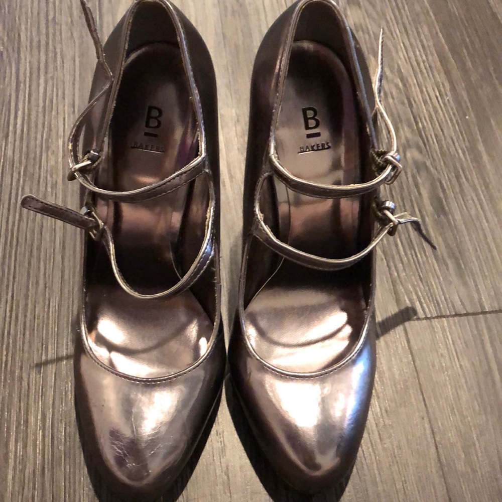 Heels - Picture 4 of 5